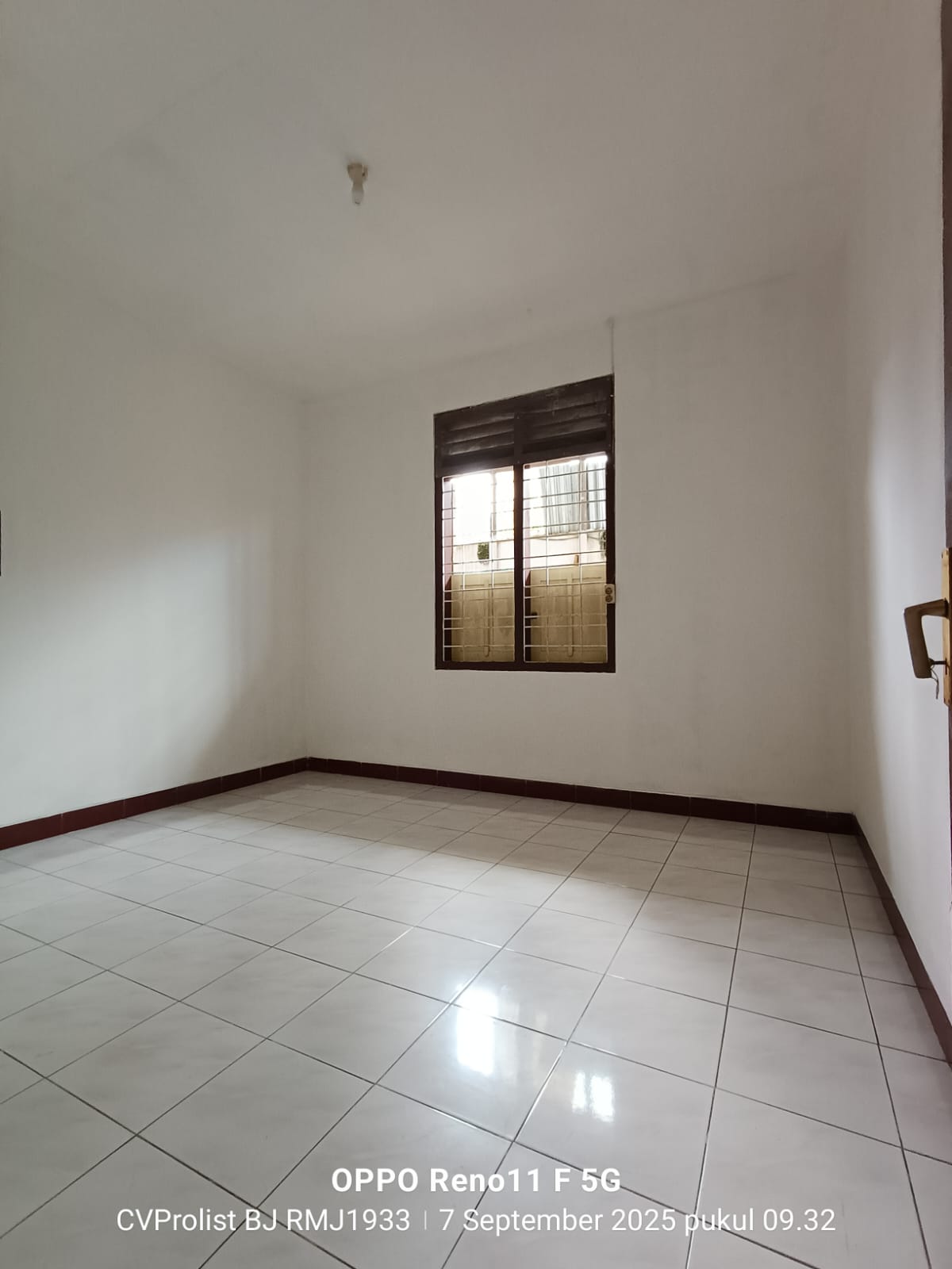 Di Sewakan Rumah Pinggir Jalan Besar 5 Menit Ke Kampus Unsoed Purwokerto