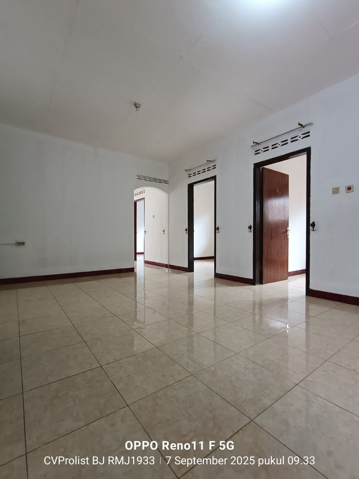 Di Sewakan Rumah Pinggir Jalan Besar 5 Menit Ke Kampus Unsoed Purwokerto