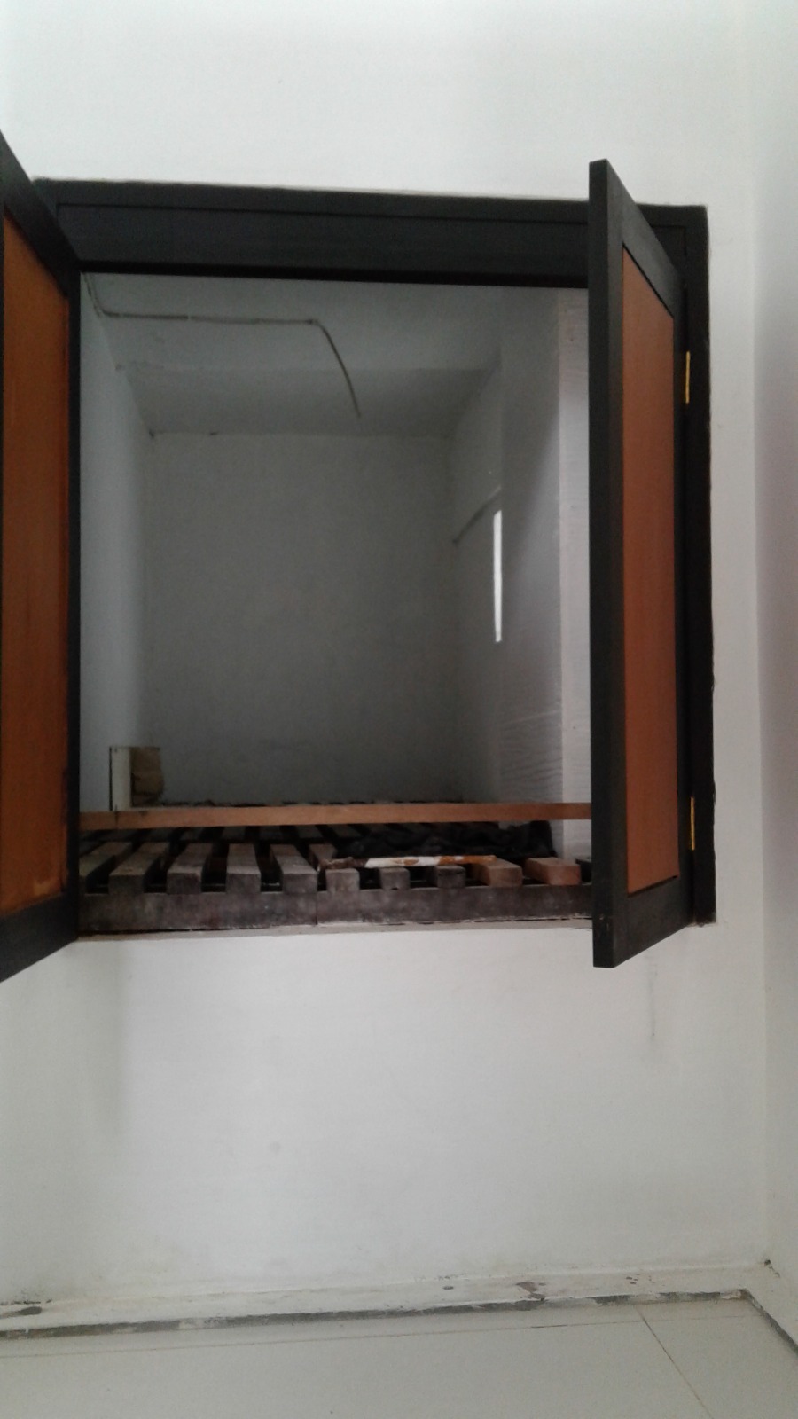 Disewakan Rumah Mewah 3 Lantai Tengah Kota Purwokerto 5 Menit ke Alun-Alun.