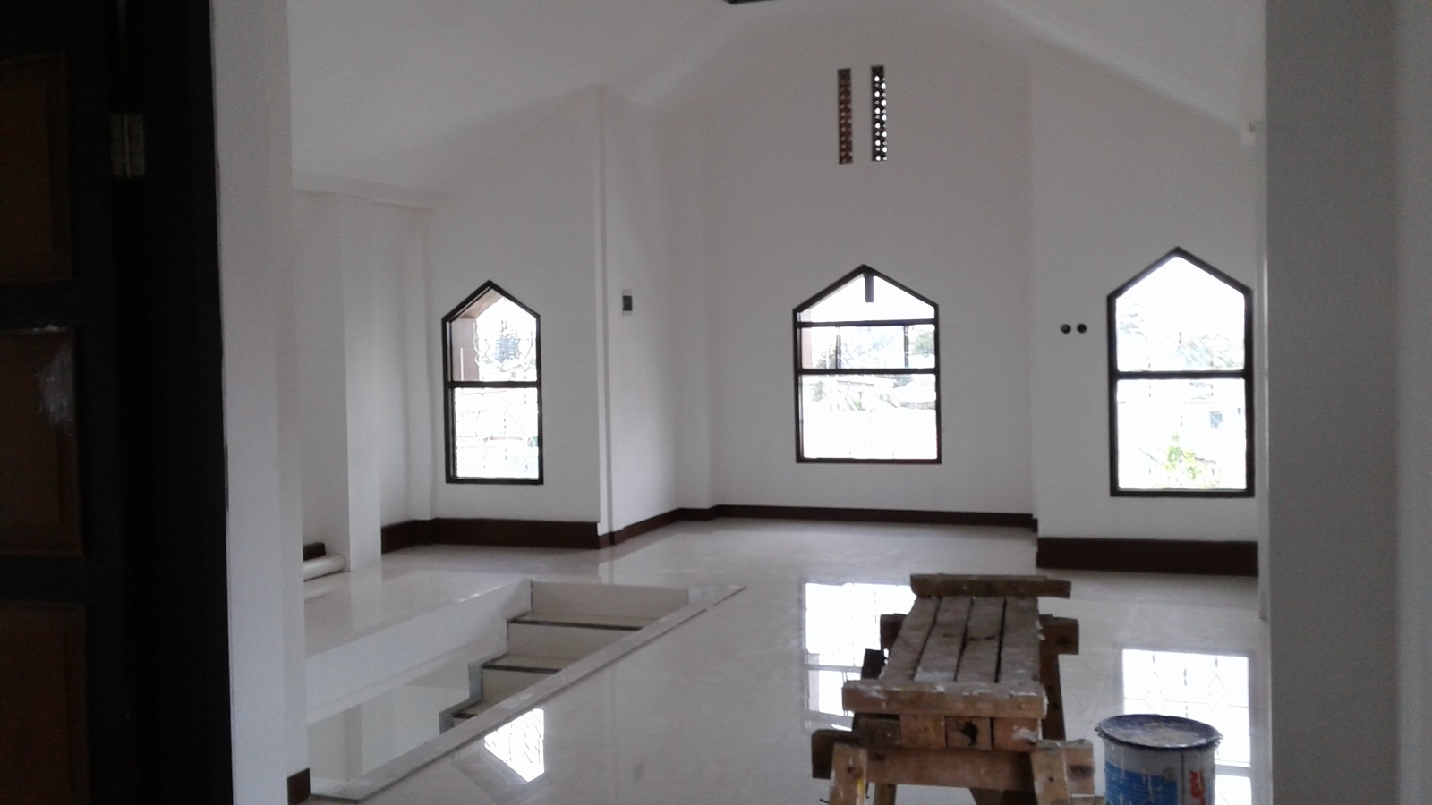 Disewakan Rumah Mewah 3 Lantai Tengah Kota Purwokerto 5 Menit ke Alun-Alun.