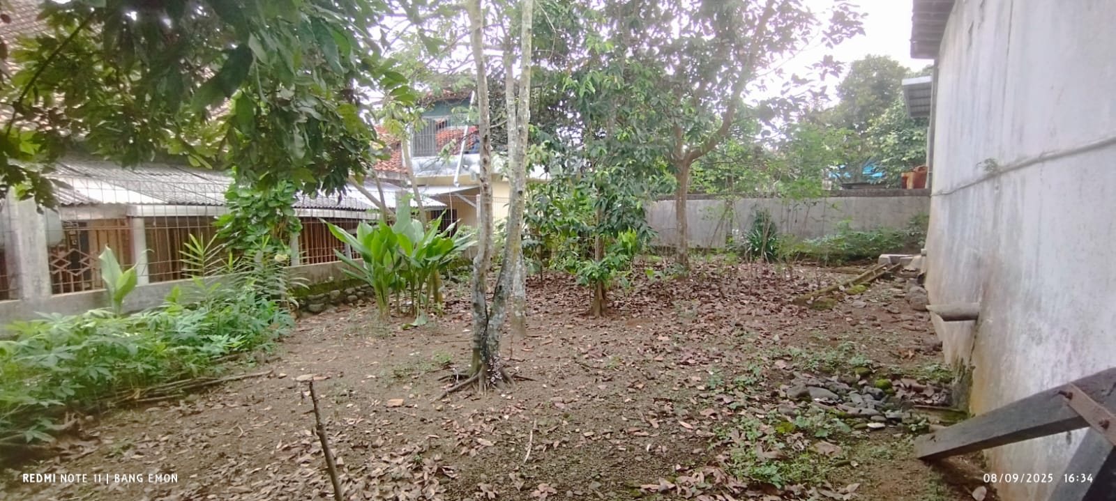 DIJUAL RUMAH LUAS TANAH 700 M2, DEKAT MAN 1 BANYUMAS ARCAWINANGUN