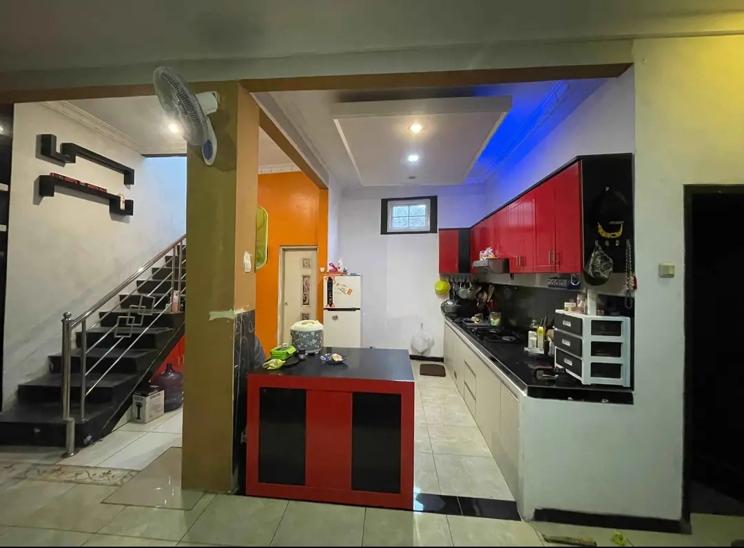 Rumah Kos Bagus Dekat AMIKOM dan UNSUD