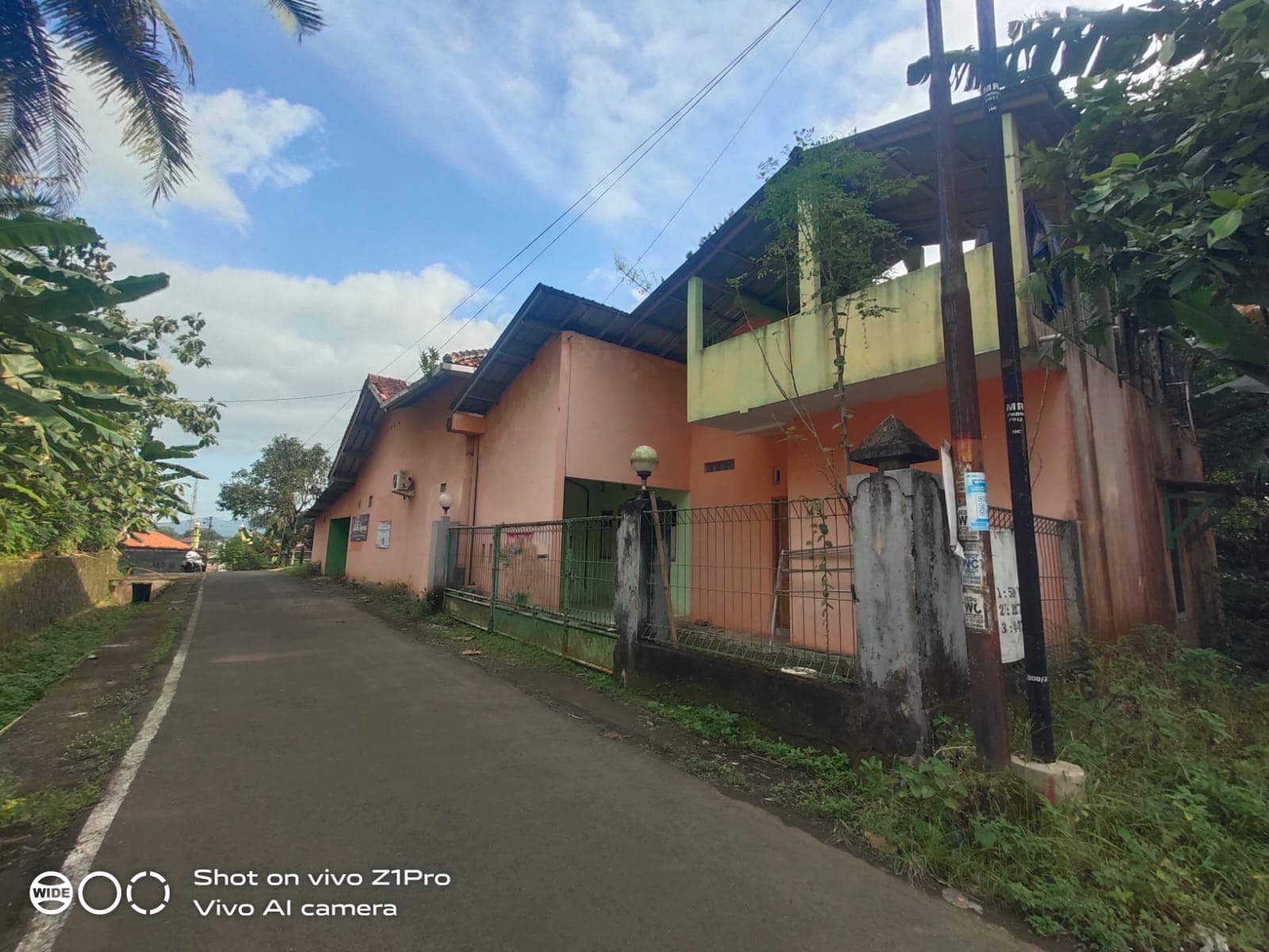Rumah Murah 5 Kamar Halaman Luas Dekat Jalan Raya Propinsi