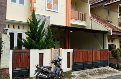 Dijual Rumah 1,5 Lantai Di Perum 7 Menit Alun2 Purwokerto