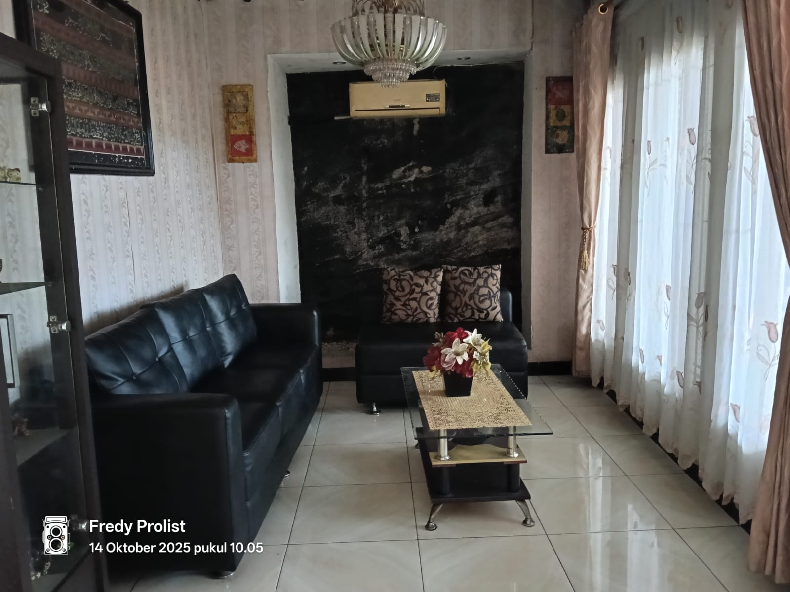 Dijual Rumah Cocok Untuk Usaha Showroom Mobil - 8 Menit Alun-Alun Purwokerto