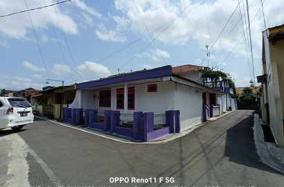 Di Jual Rumah Hook Di Perum Purwokerto Selatan