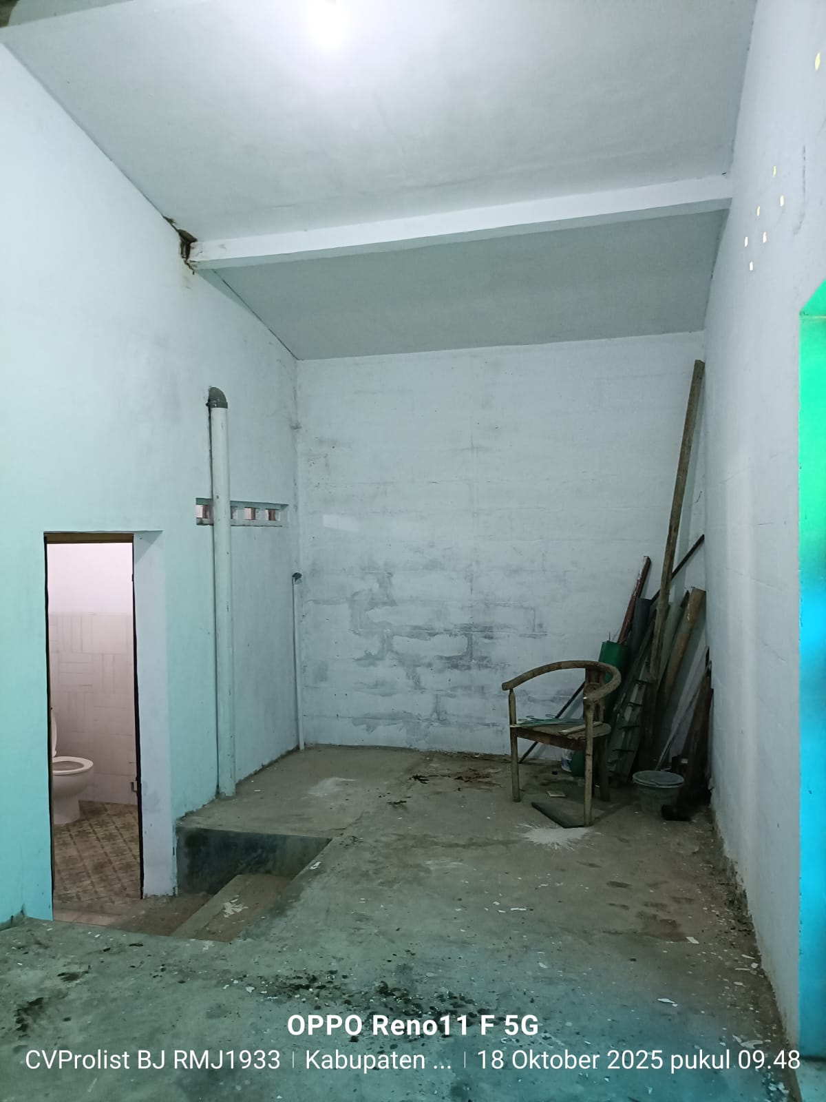 Dijual Rumah Di Jalan Utama Perumahan