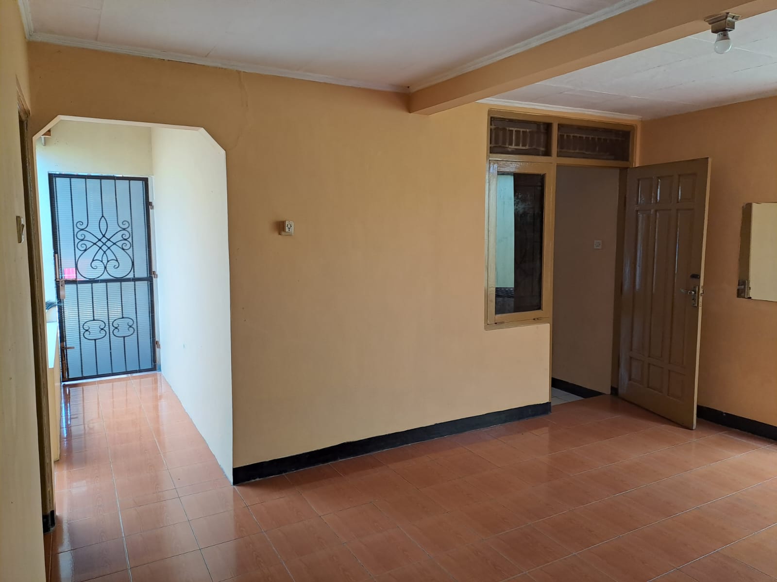 Dijual Rumah Cantik Cocok Utk Keluarga Atau Kosan, Dekat UMP - Turun Harga