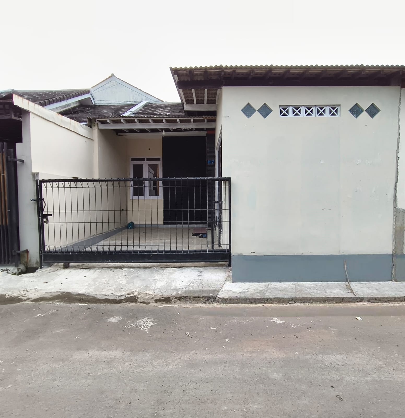 Rumah Murah  Lokasi 4 Menit Ke Kampus UNSUD