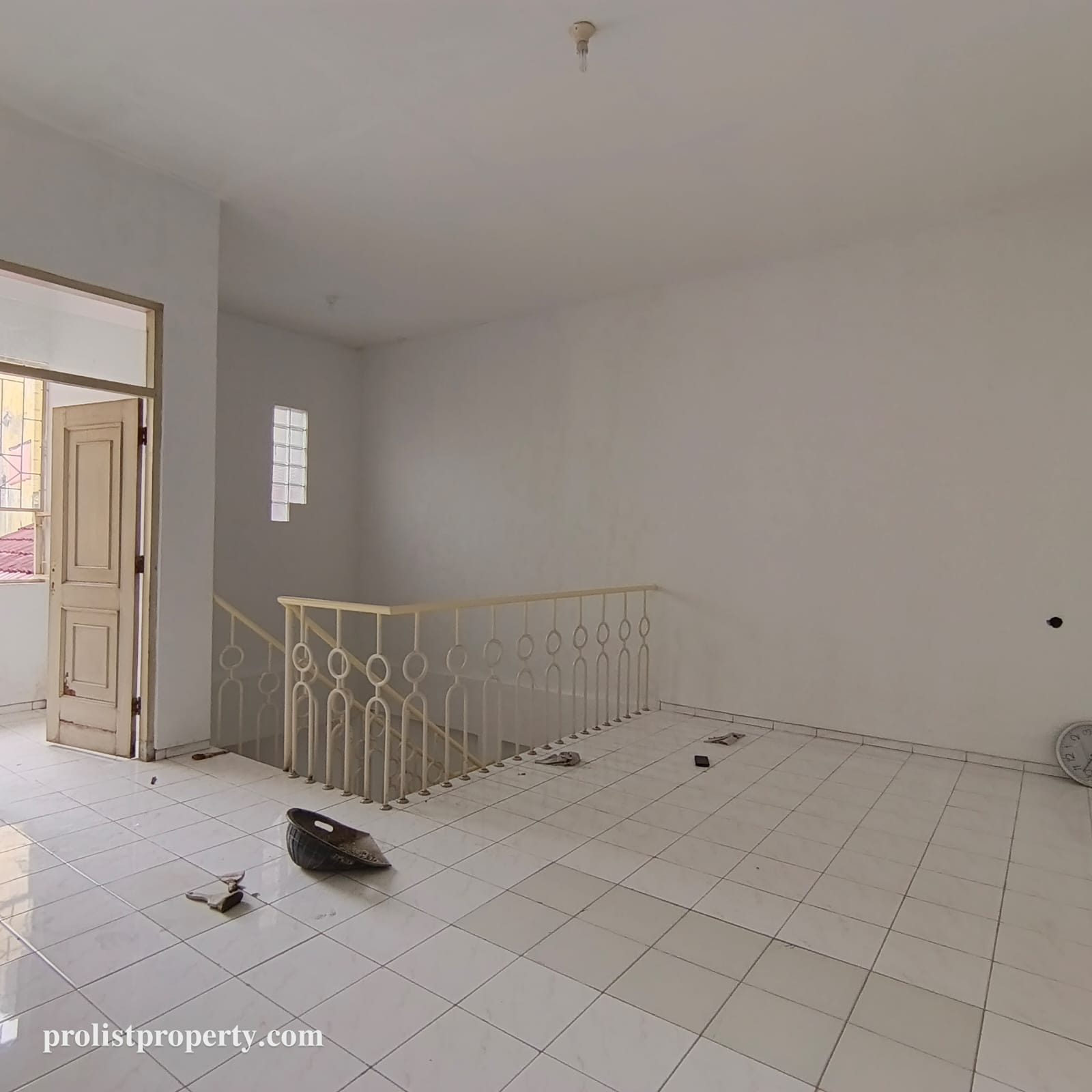 Disewakan Ruko Strategis Dijalan JendSud Purwokerto - 4 menit Dari Alun-Alun