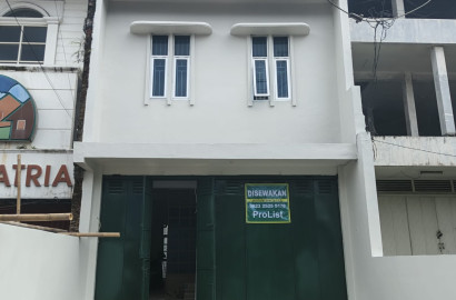 Disewakan Ruko Strategis Dijalan JendSud Purwokerto - 4 menit Dari Alun-Alun