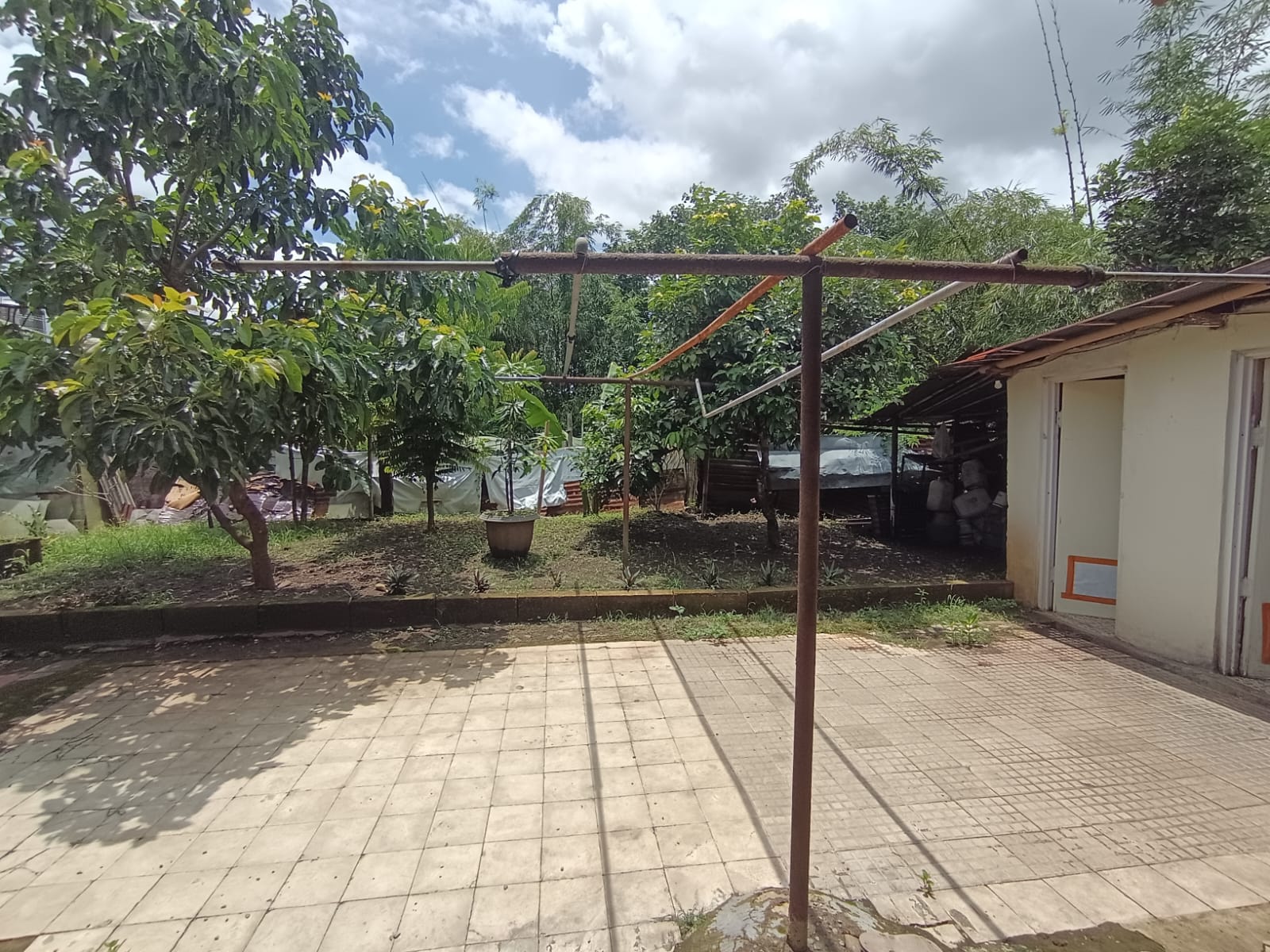 Dijual rumah plus bisnis kos-kosan aktif di jantung Kota Purwokerto - Alun2 Purwokerto