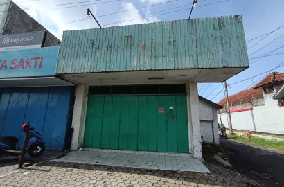 Dijual Ruko dengan lokasi hook seberang alun-alun Kota Purwokerto