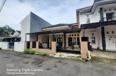 Dijual Rumah Kos 8 Kamar 2 Menit Unsoed
