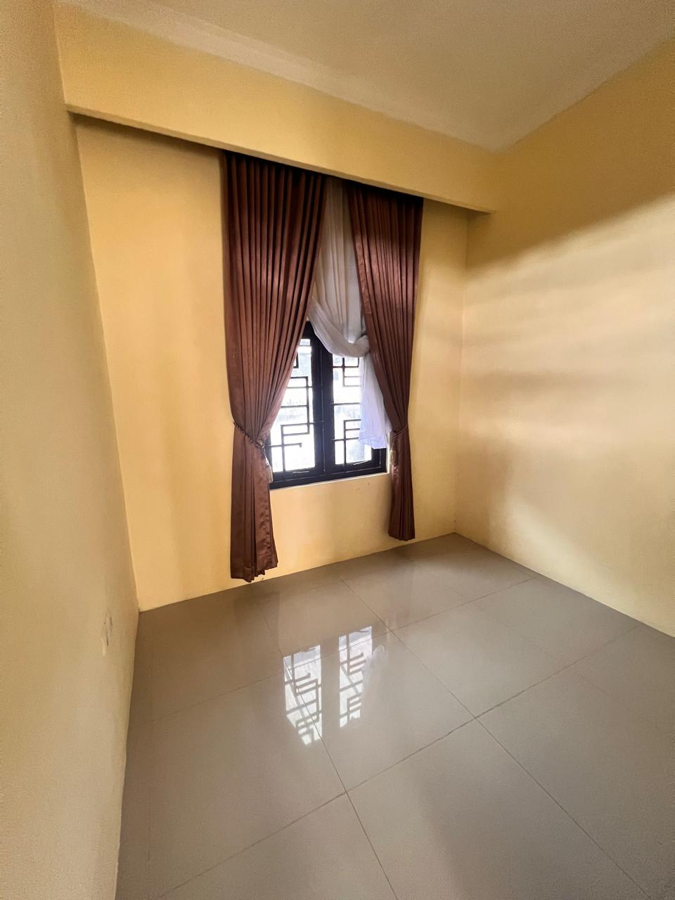 Disewakan Rumah Semi Furnish Terawat 3 Menit Unsoed
