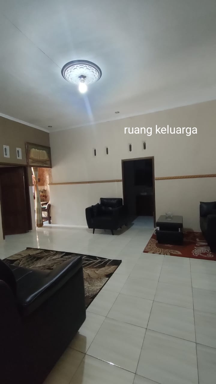 Rumah Bagus Ada Gazebo Dekat Indogrosir dan Jalan Raya Propinsi