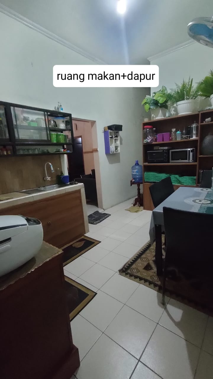 Rumah Bagus Ada Gazebo Dekat Indogrosir dan Jalan Raya Propinsi