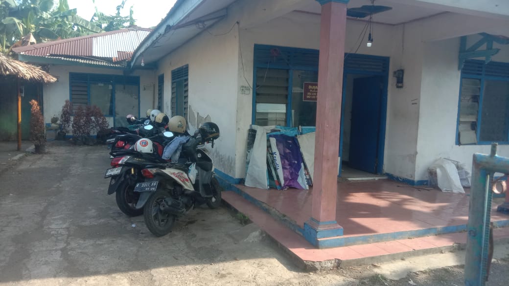 Jual tanah luas bonus rumah lokasi bisnis barat alun-alun Kroya