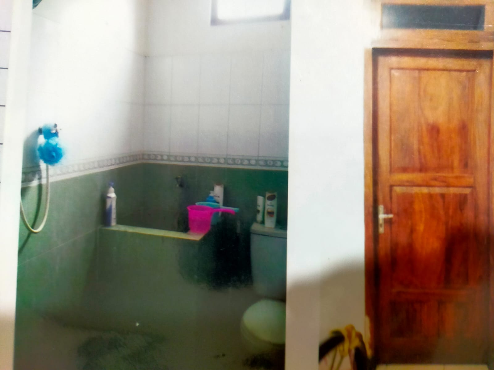 Dijual Rumah Pinggir Jalan Raya Cocok Untuk Rumah Tinggal dan Usaha