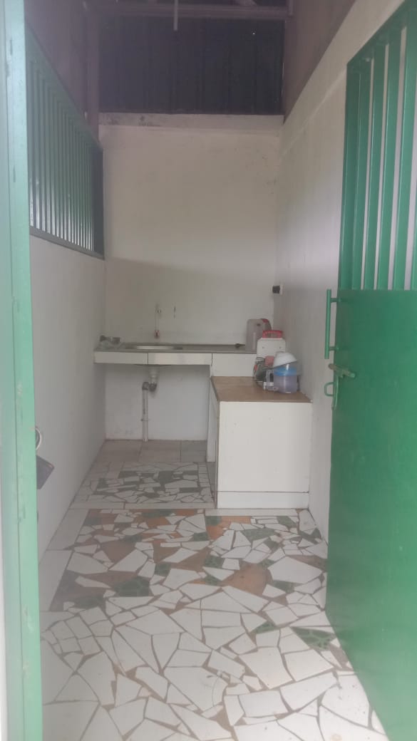 Dijual Tanah Kering Bonus Gudang Kantor Plus Tembok keliling depan Polsek Banyumas