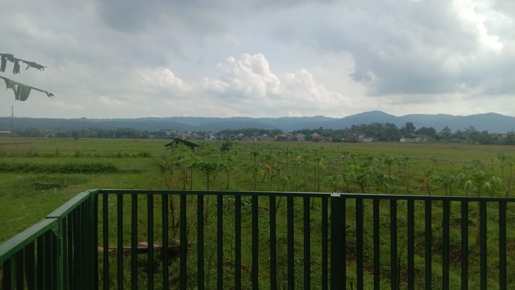 Dijual Tanah Kering Bonus Gudang Kantor Plus Tembok keliling depan Polsek Banyumas