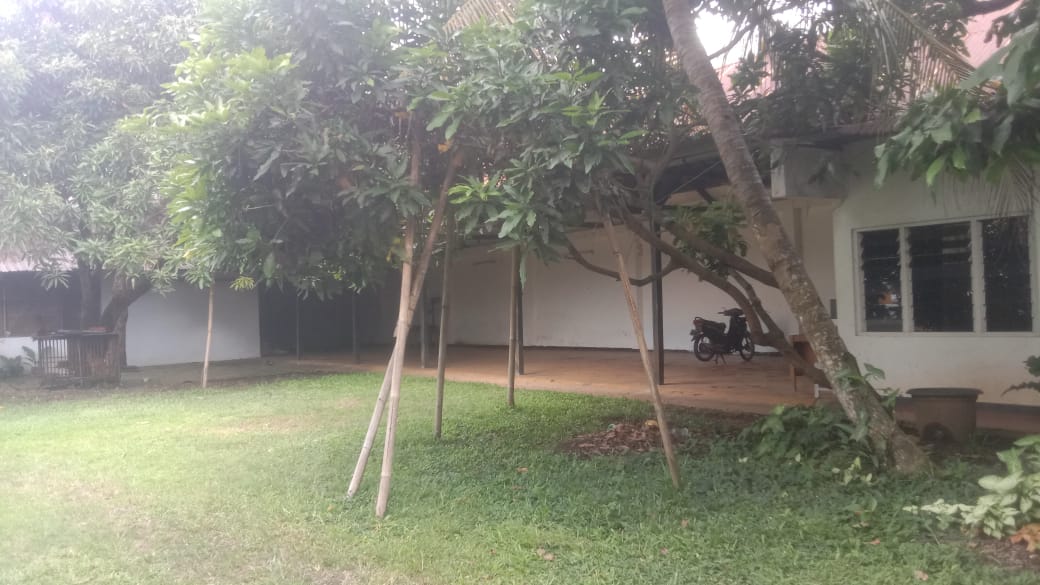 Dijual Rumah di kota lama Banyumas dengan halaman luas cocok untuk usaha