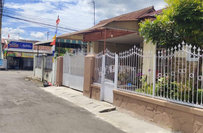 Dijual Rumah Terawat di Tengah Kota Purwokerto