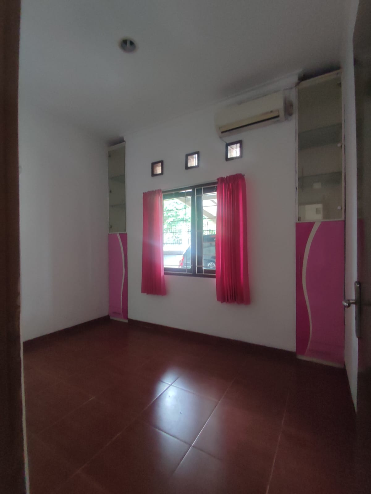 Disewakan Rumah Full Furnish 5 Menit Unsoed