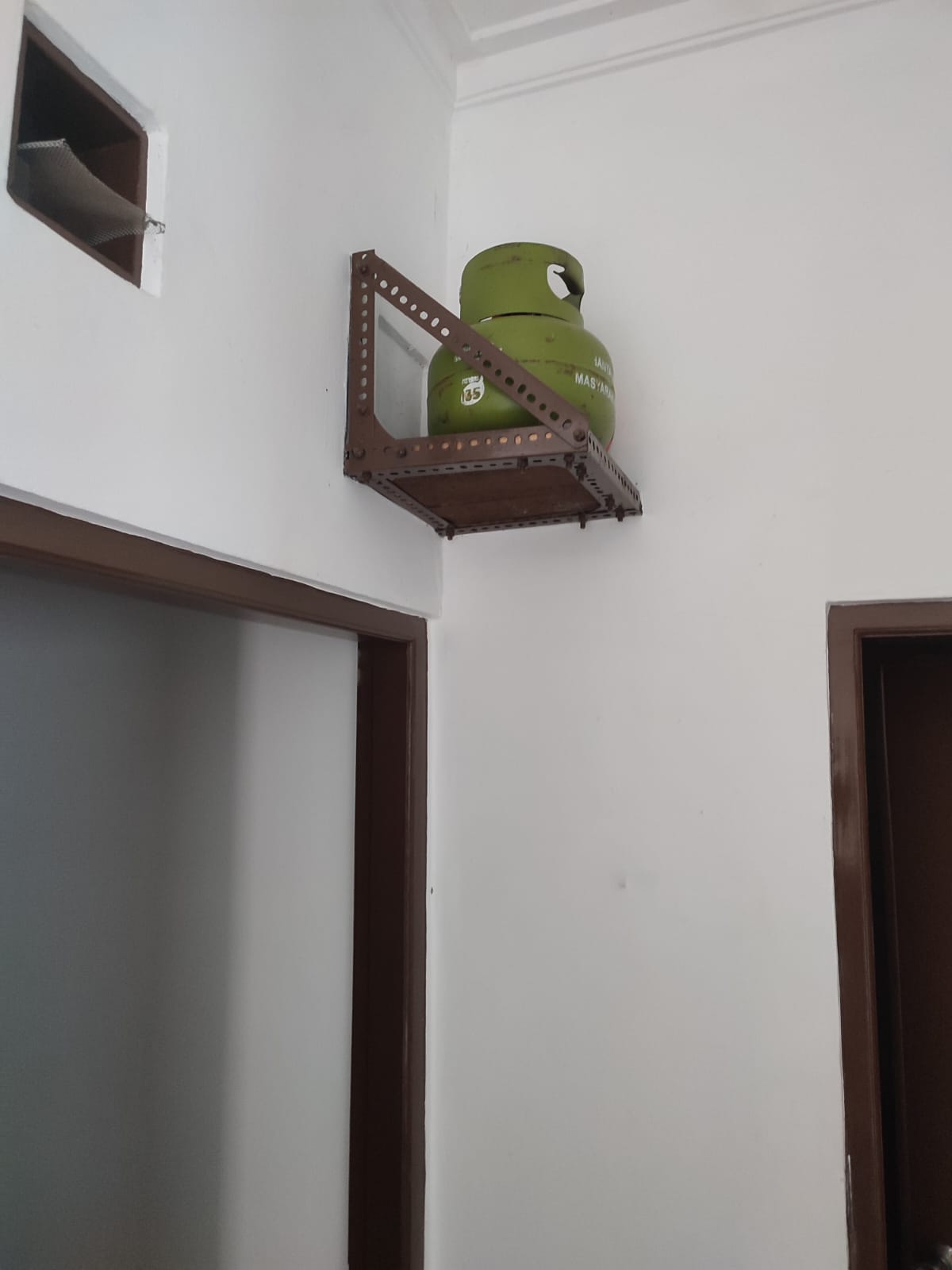 Disewakan Rumah Full Furnish 5 Menit Unsoed