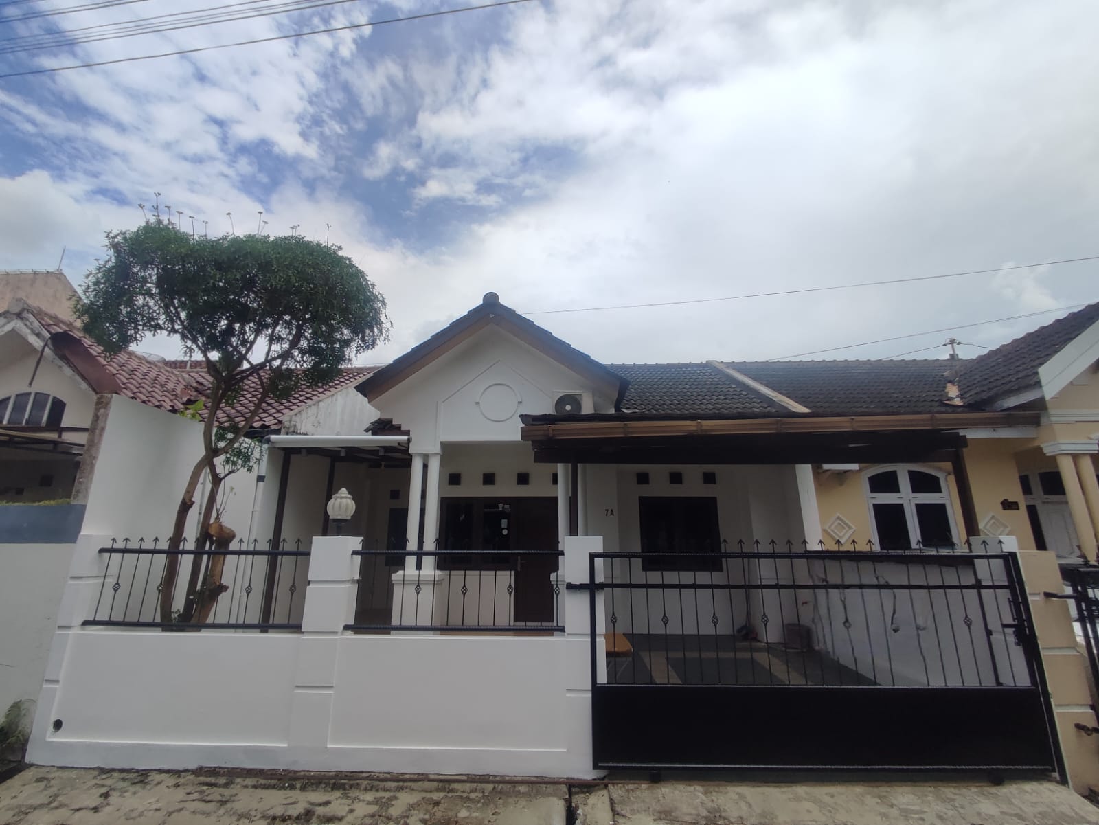 Disewakan Rumah Full Furnish 5 Menit Unsoed