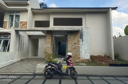 Rumah Minimalis 2 Lantai View Gunung Slamet