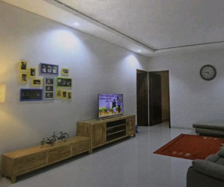 Rumah Mewah Minimalis Halaman Luas Ada Kolam Renang Area Purwokerto Utara