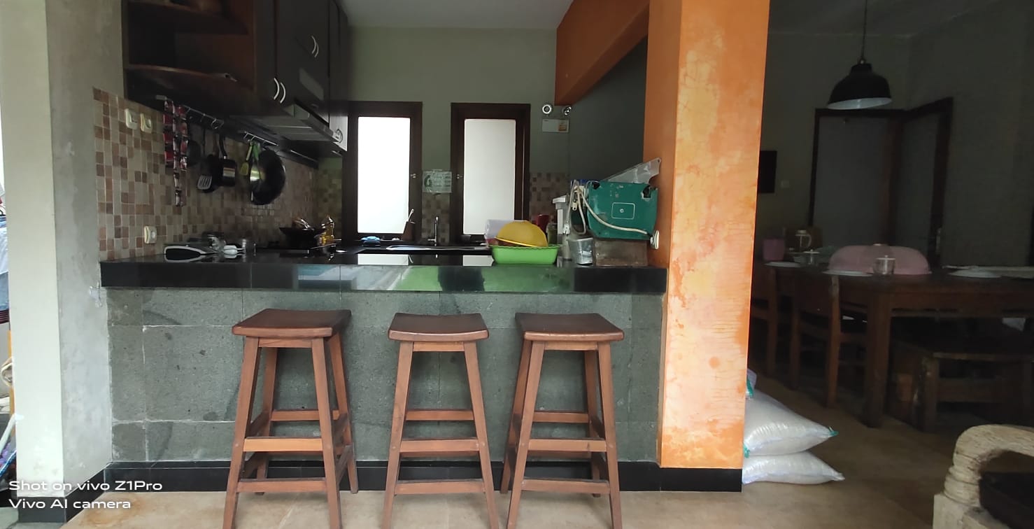 Rumah Mewah Minimalis Halaman Luas Ada Kolam Renang Area Purwokerto Utara