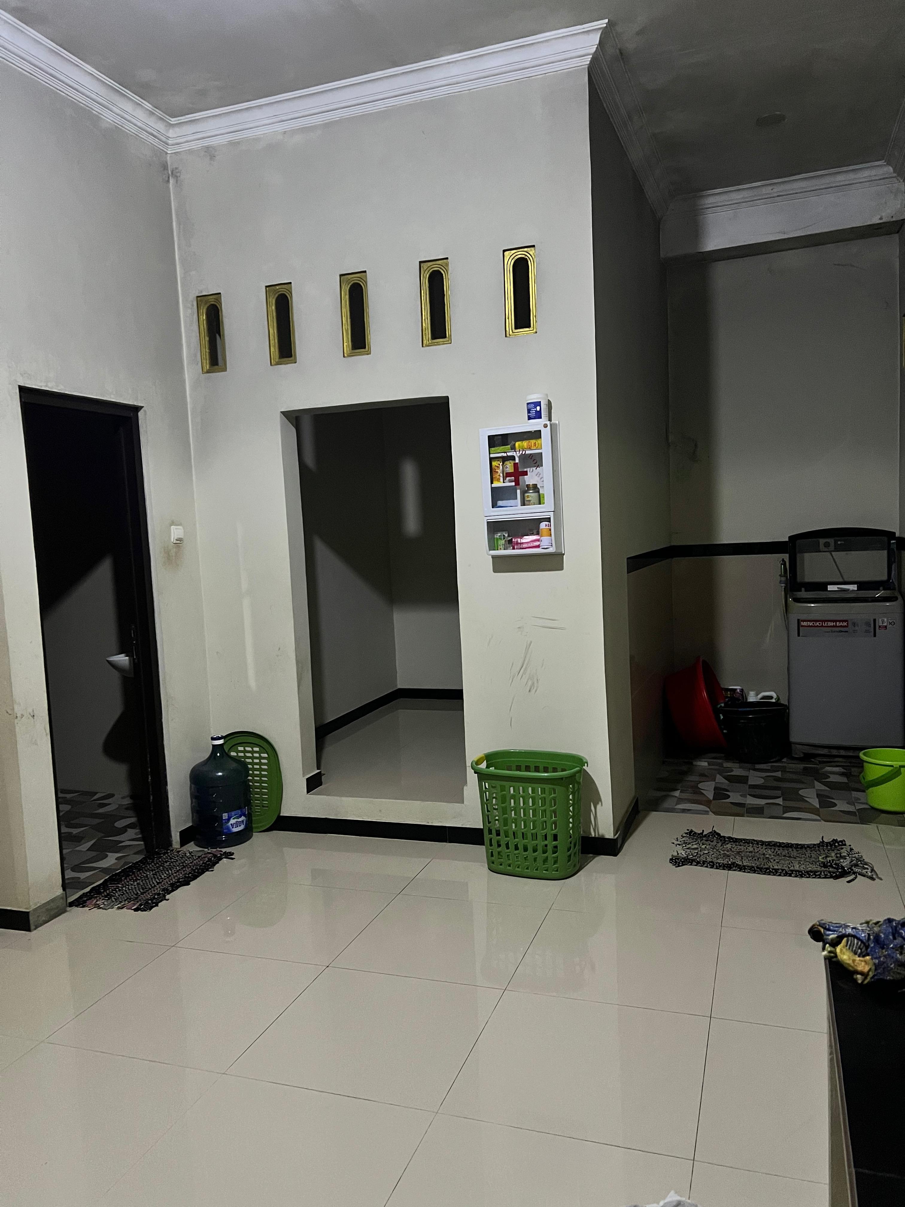 Dijual Rumah Super Lega Akses Mobil Papasan 6 Menit Kampus Harbang