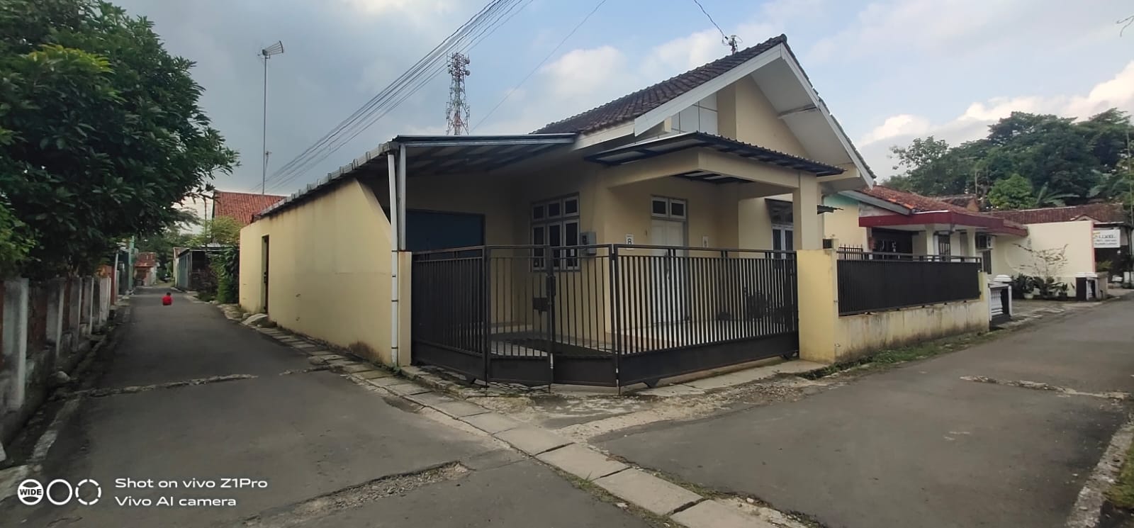 Rumah Hook Selangkah Ke Pasar dan Stasiun Purwokerto