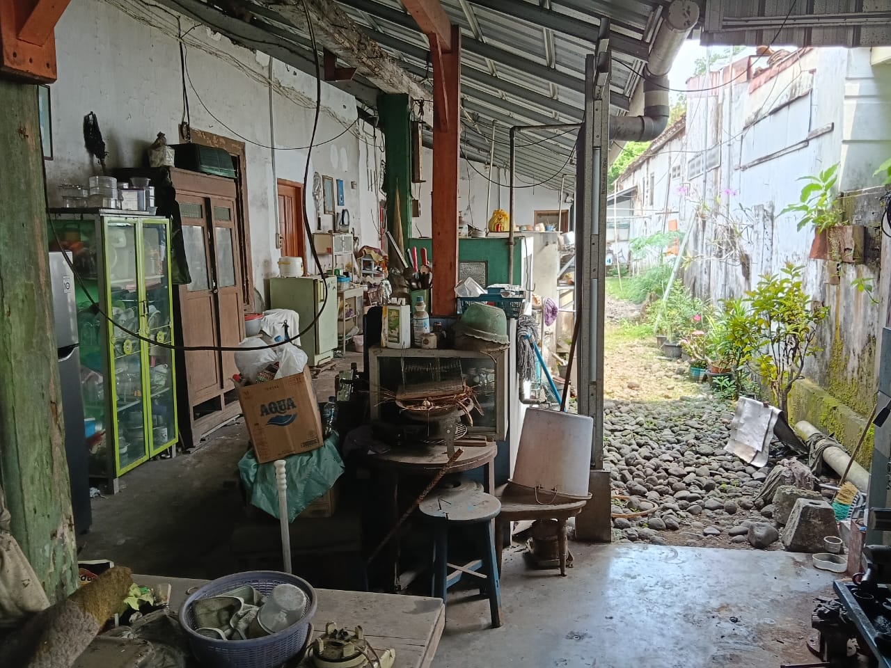 Dijual Tanah Bentuk Ngantong Bonus Bangunan Pinggir Jalan Raya Utama Sokaraja