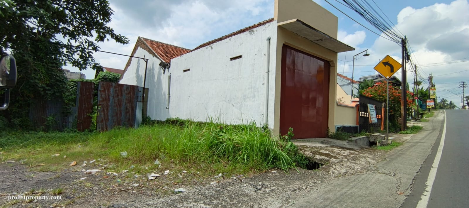 Dijual Tanah Ngantong Sudah Tembok Keliling Pinggir Jalan Utama Akses Kendaraan Berat