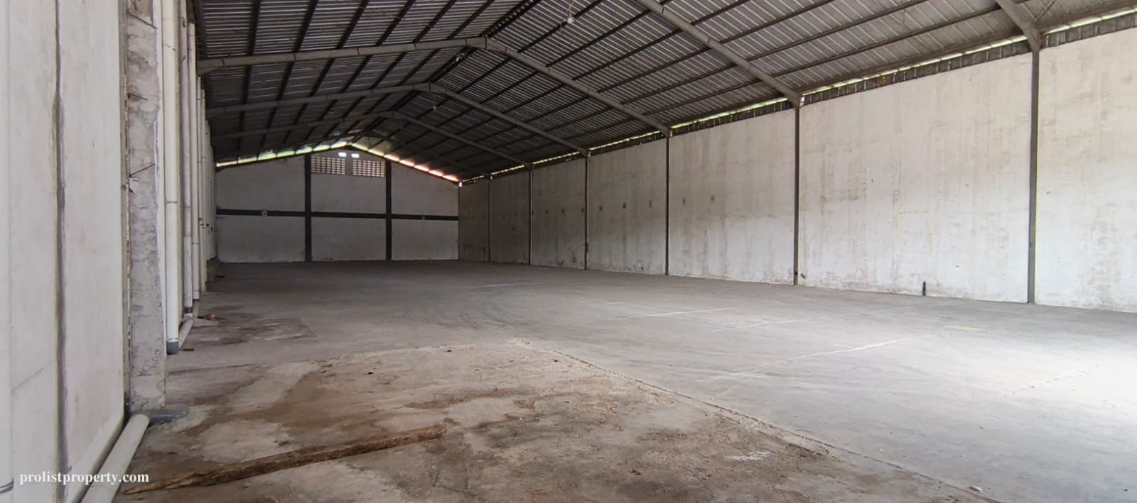 Disewakan Gudang Dikomplek Pergudangan Security 24 Jam - Pinggir Jalan Nasional