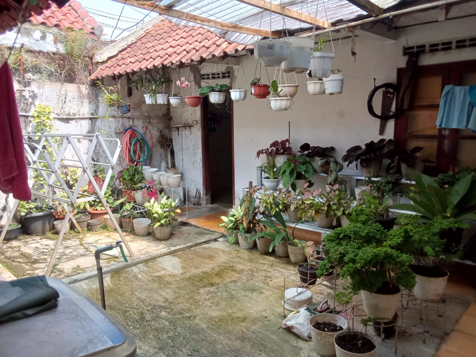 Rumah Pinggir Jalan Strategis 1 Menit Ke Taman Bale kemambang