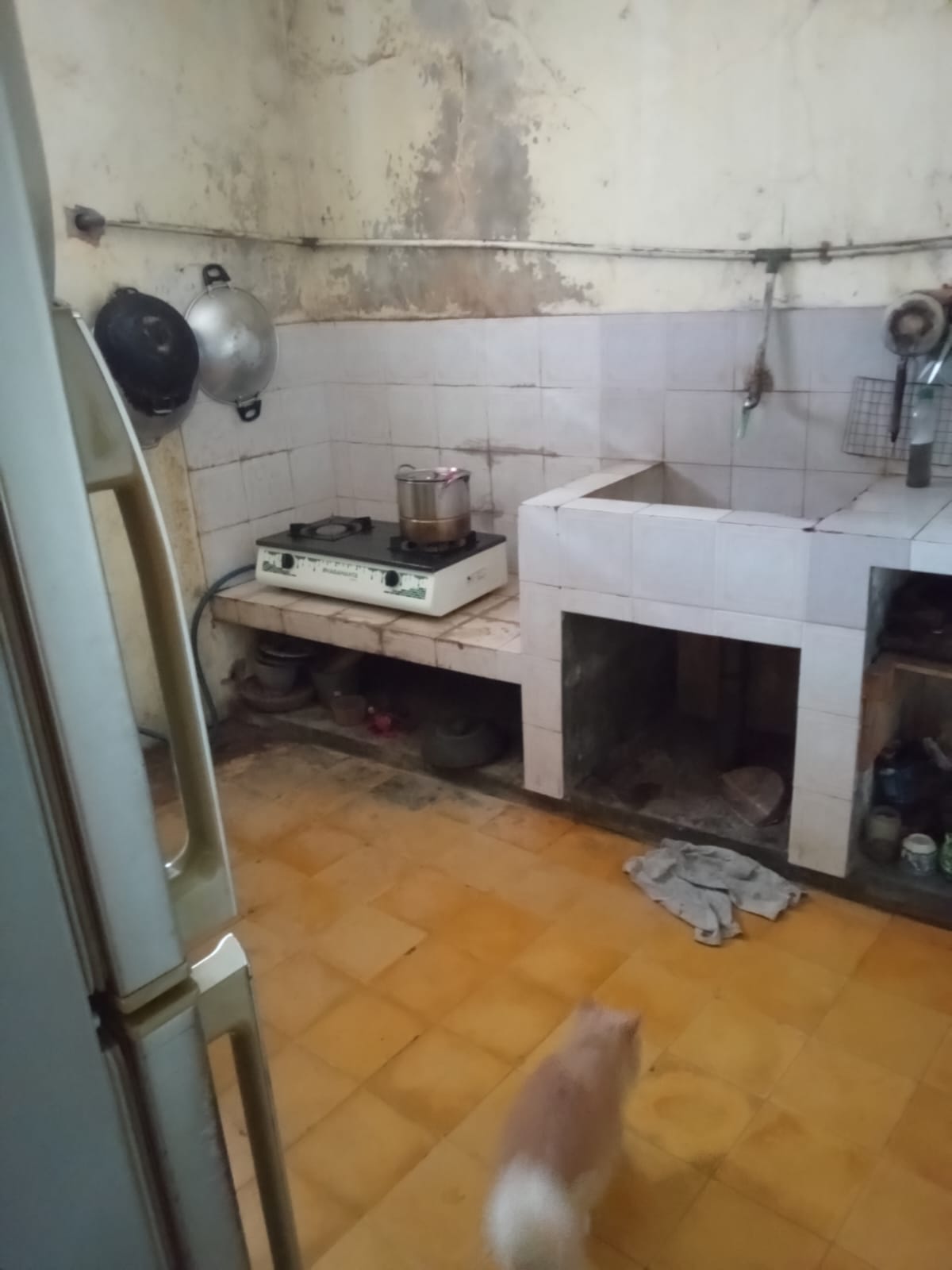 Rumah Pinggir Jalan Strategis 1 Menit Ke Taman Bale kemambang