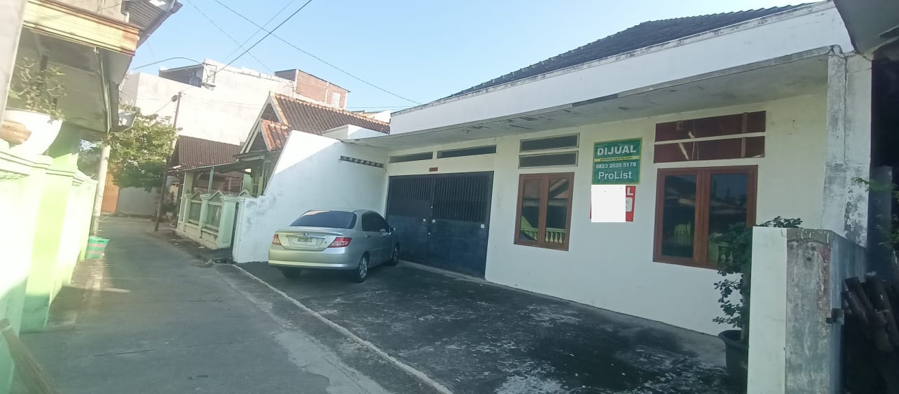 DIJUAL RUMAH LUAS TANAH 435 M2, 5MENIT TERMINAL TIRTONADI