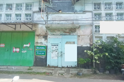 Dijual Ruko/Gudang 2 Lantai 16 Meter BCA KCU Slamet Riyadi Surakarta