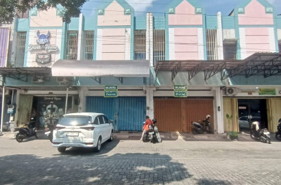 Dijual Rukan 2 Lantai, Selangkah Fave Hotel Solo Baru Jl Paris 2 JC no.18
