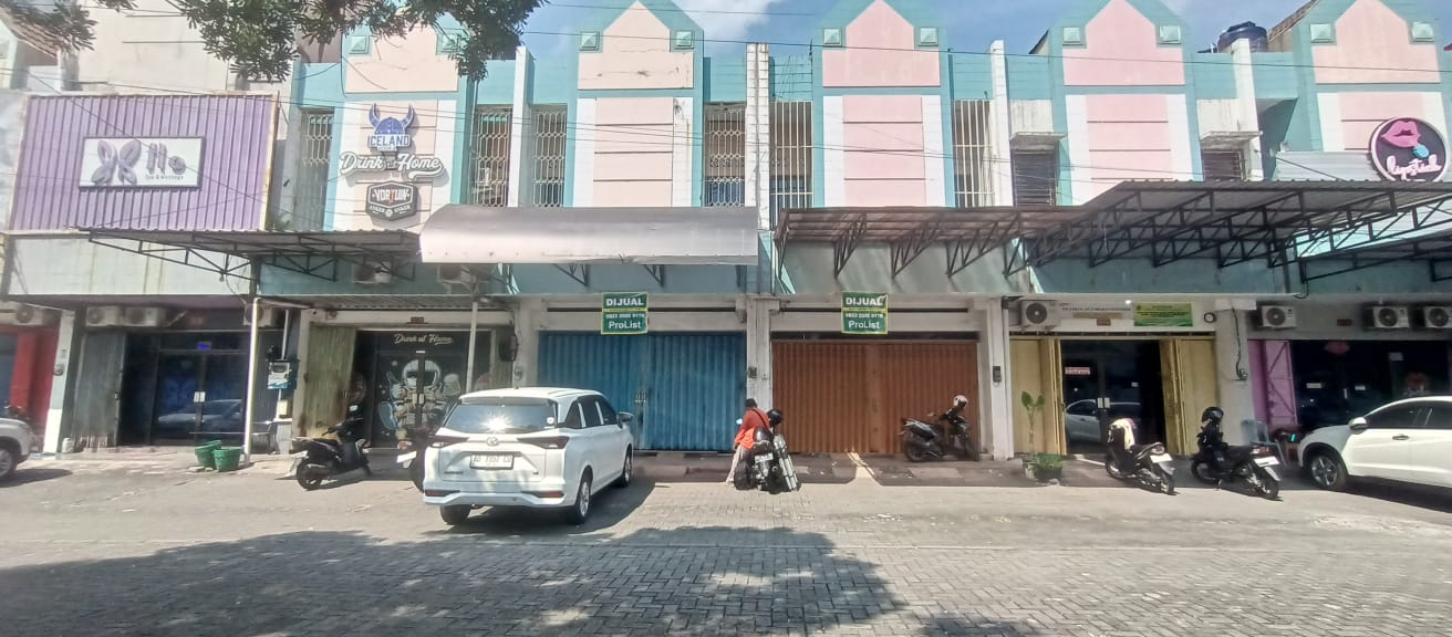 Dijual Rukan 2 Lantai, Selangkah Fave Hotel Solo Baru Jl Paris 2 JC no.18