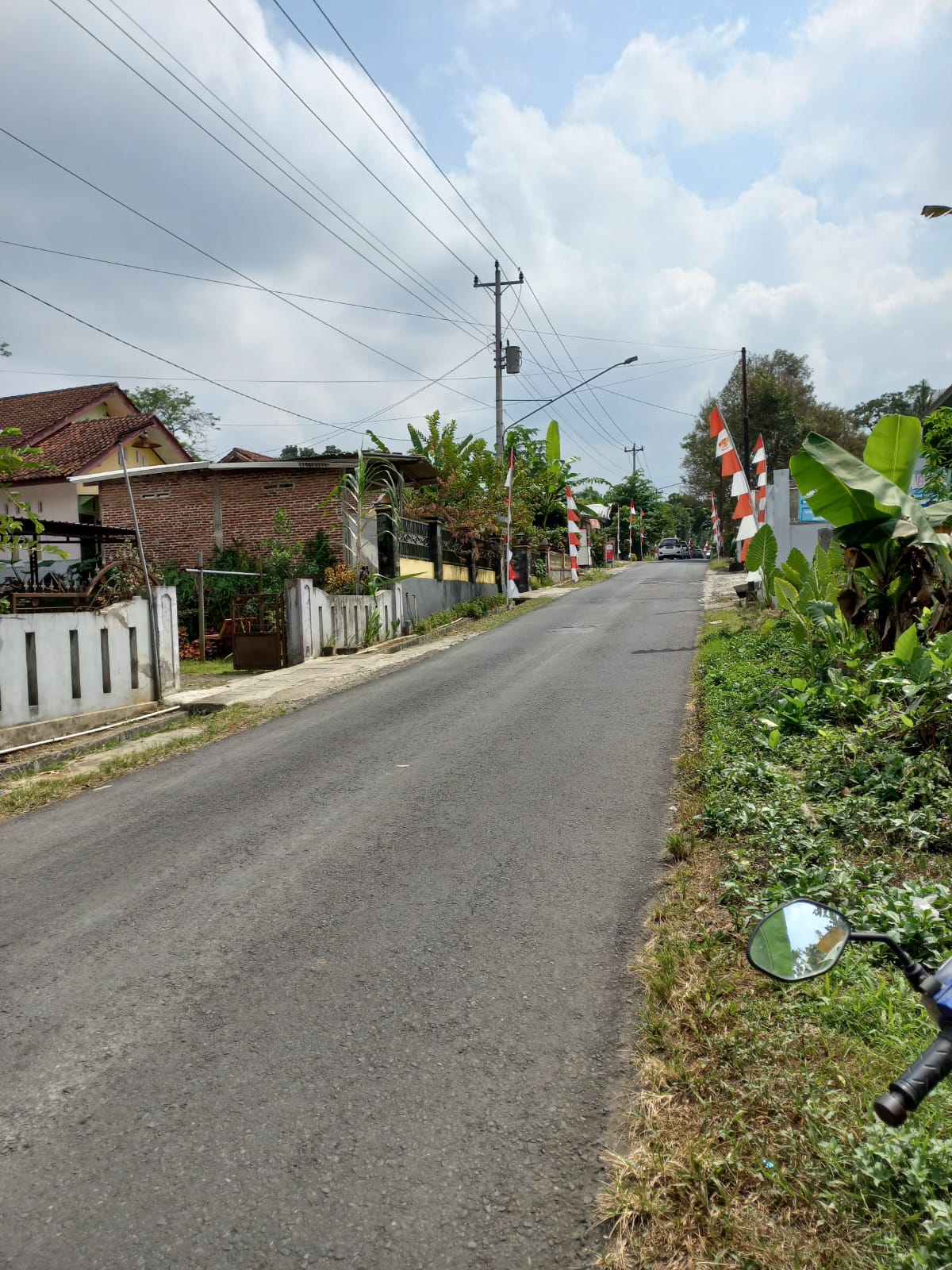 Dijual Tanah Sawah Pinggir Jalan Raya 1 Menit Embung Banteran