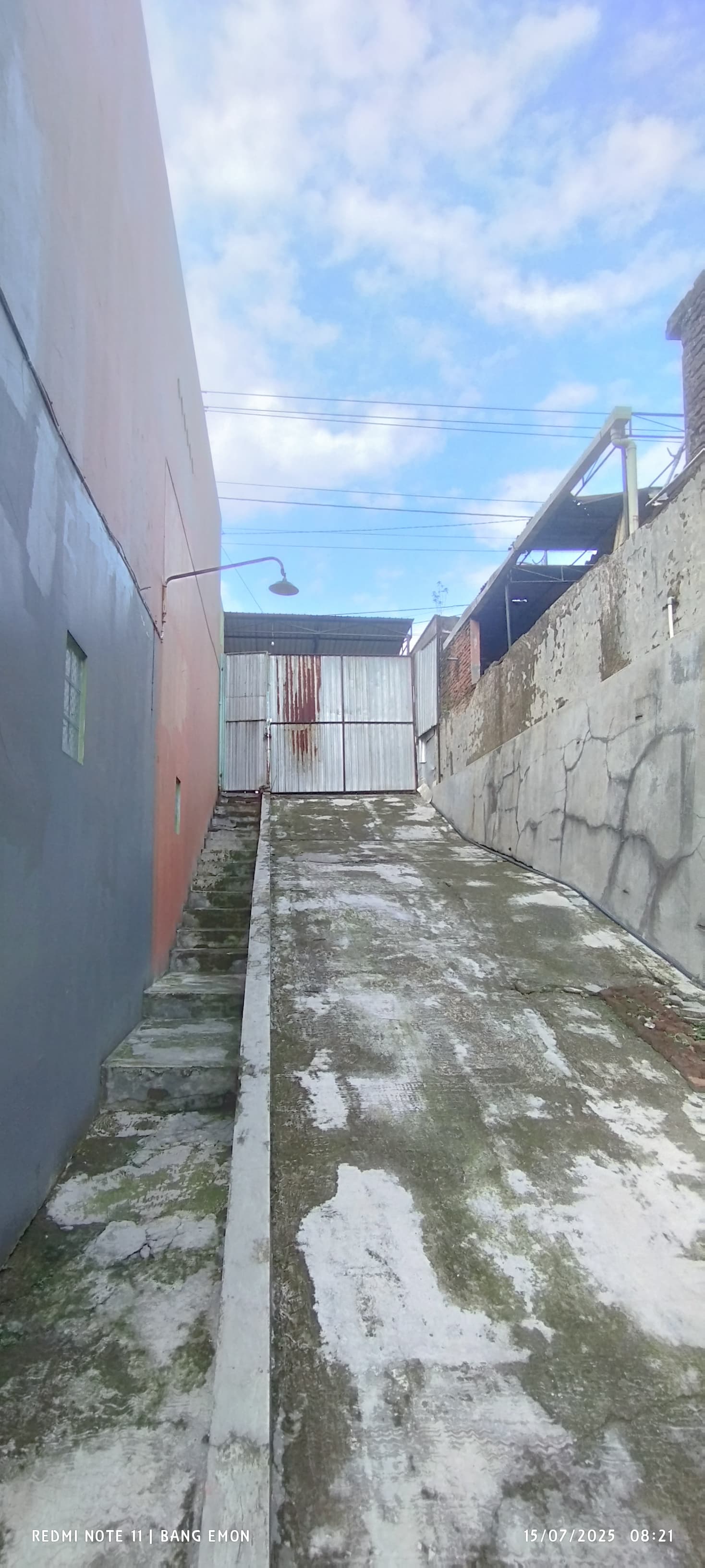 Dijual Rumah PLUS KEBUN Luas, DEKAT JAVA HERITAGE HOTEL