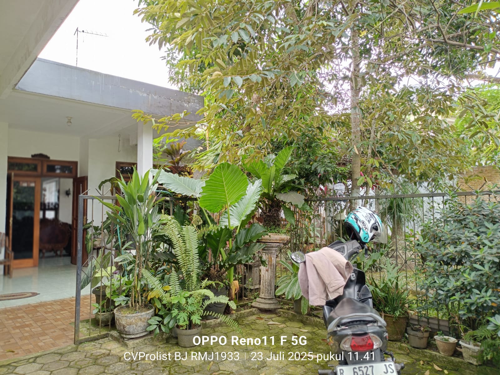 Dijual Rumah Dengan Halaman Luas 7 Menit Stasiun Purwokerto