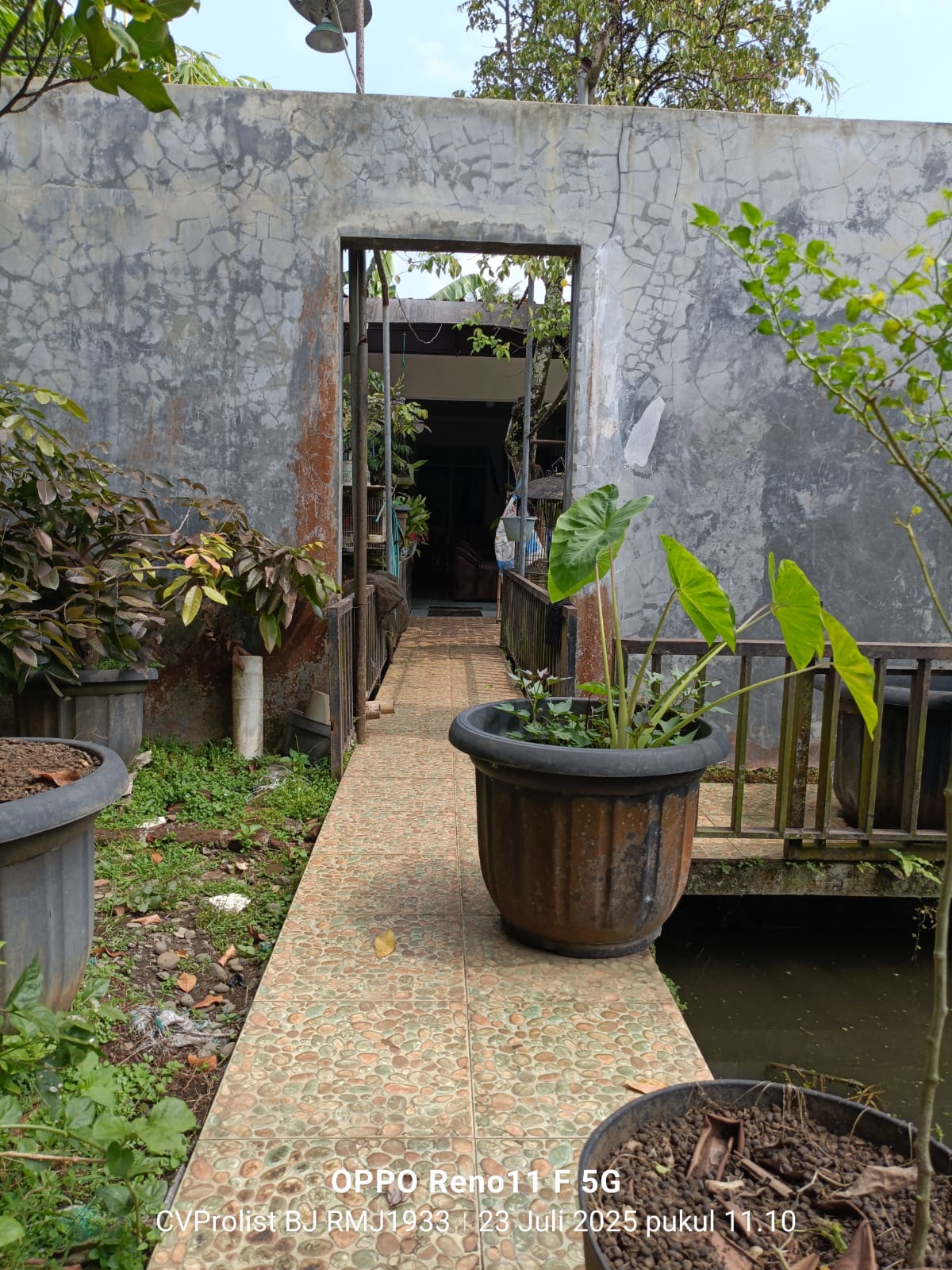 Dijual Rumah Dengan Halaman Luas 7 Menit Stasiun Purwokerto