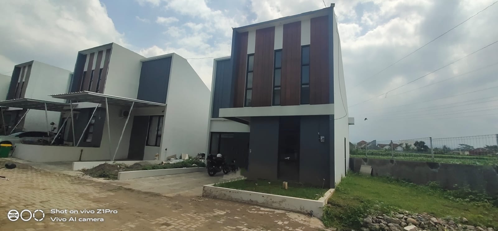 Rumah Minimalis Modern Hanya 8 Menit Ke Kampus UNSUD