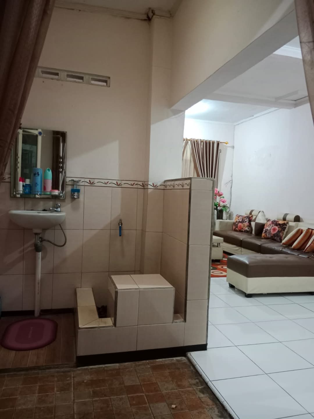 Rumah Murah Siap Huni  Lokasi Strategis Antara UNSUD dan UMP